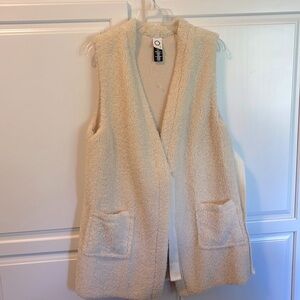 Long faux fur cream color vest belted sleeveless OS  never worn  warm and cozy